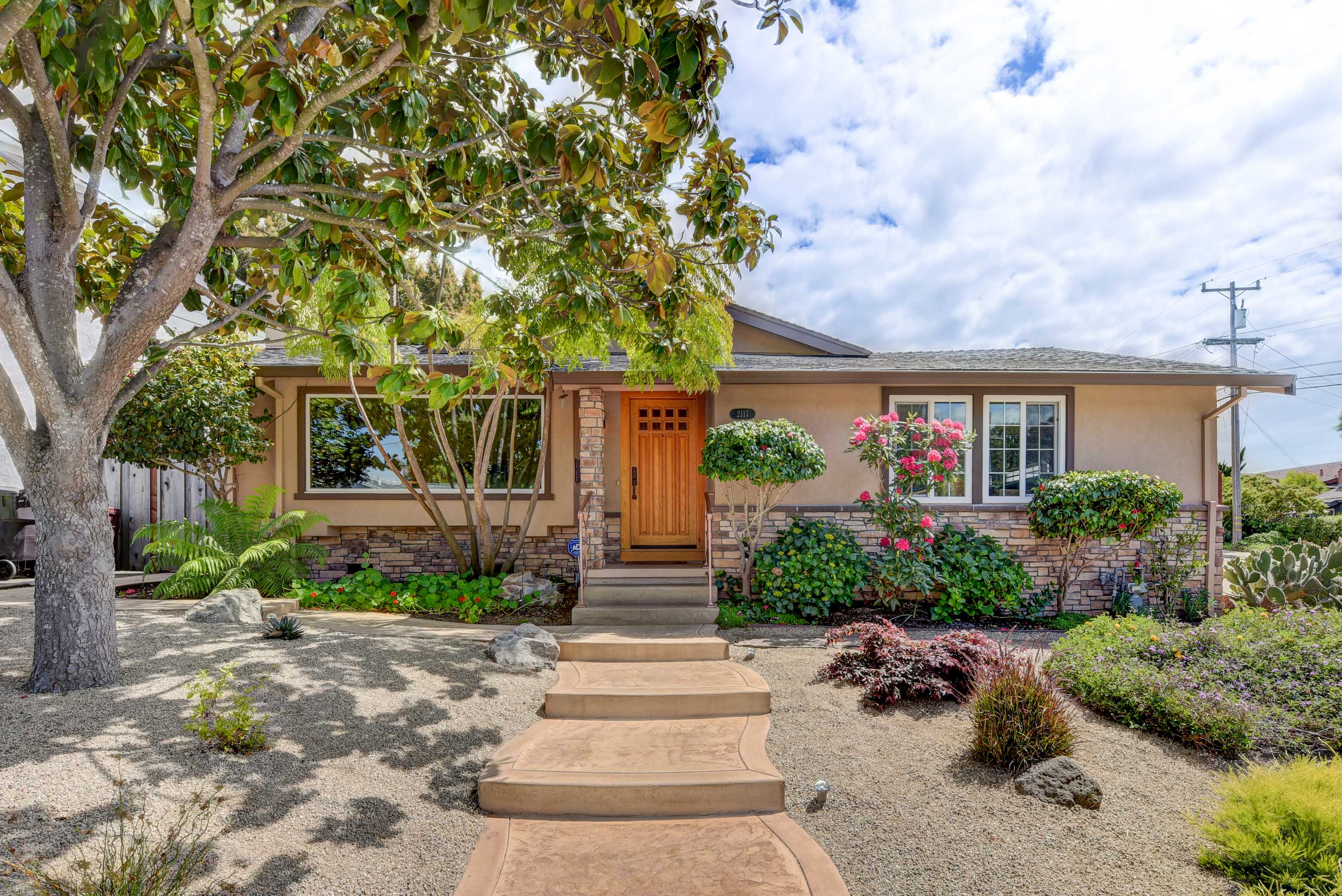 2117_Minnie_St_Hayward-001