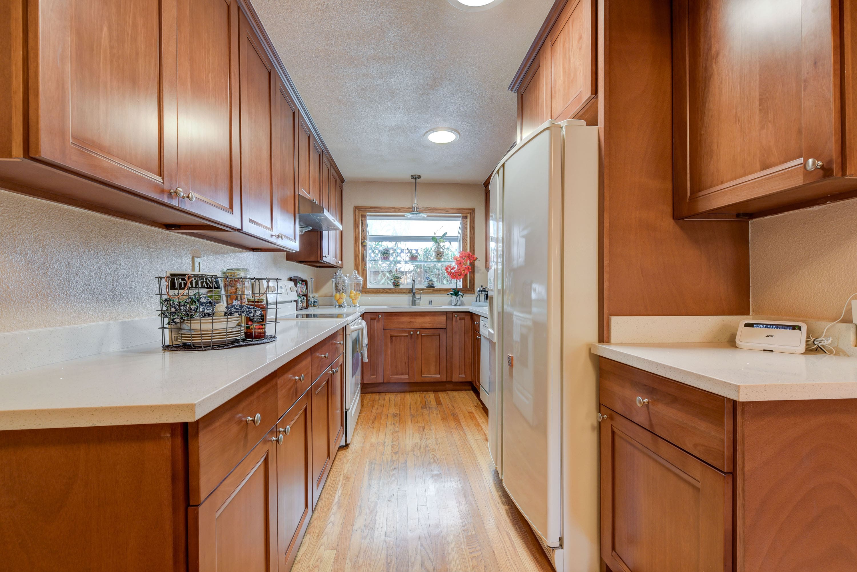 2117_Minnie_St_Hayward-011