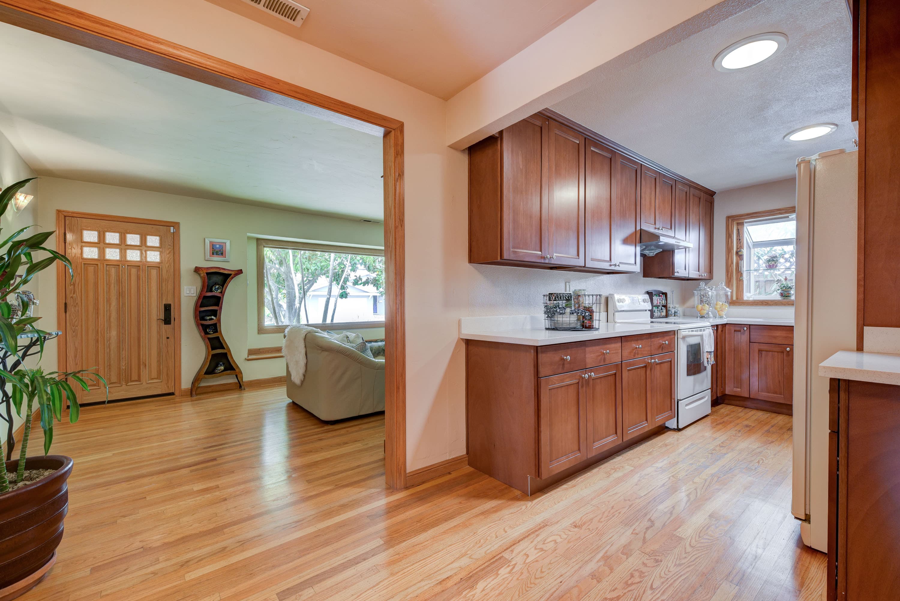 2117_Minnie_St_Hayward-016