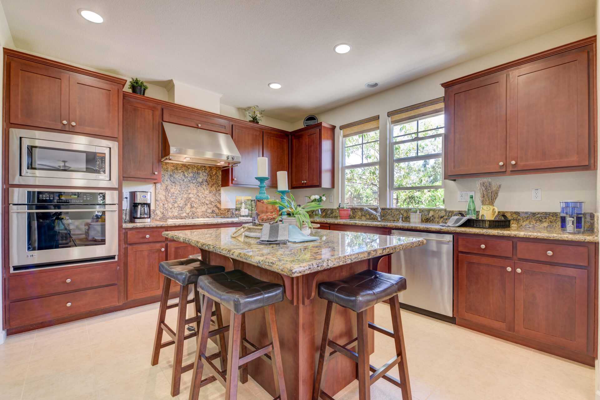 2581_Rivers_Bend_Cir_Livermore-013