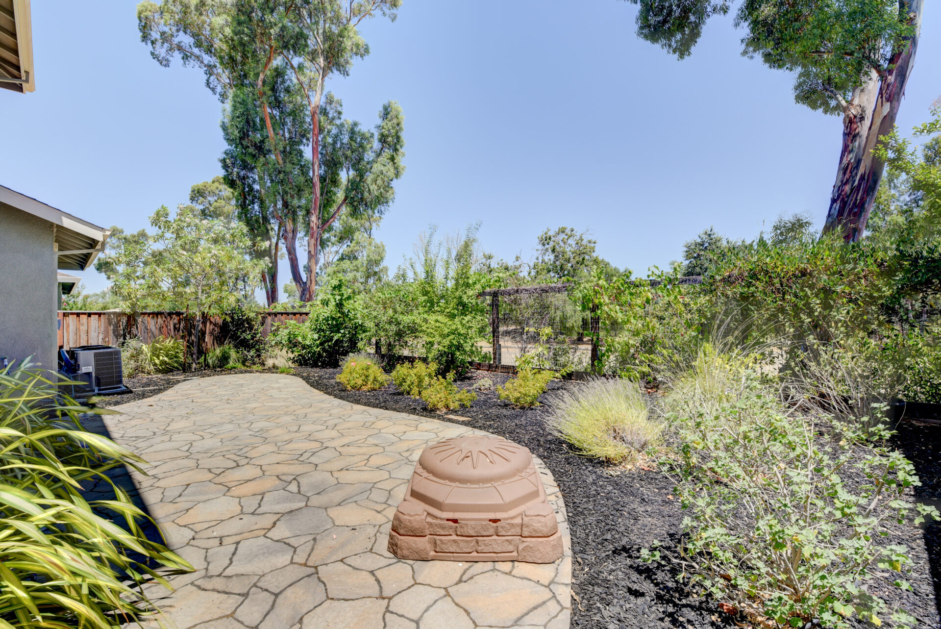 2581_Rivers_Bend_Cir_Livermore-024