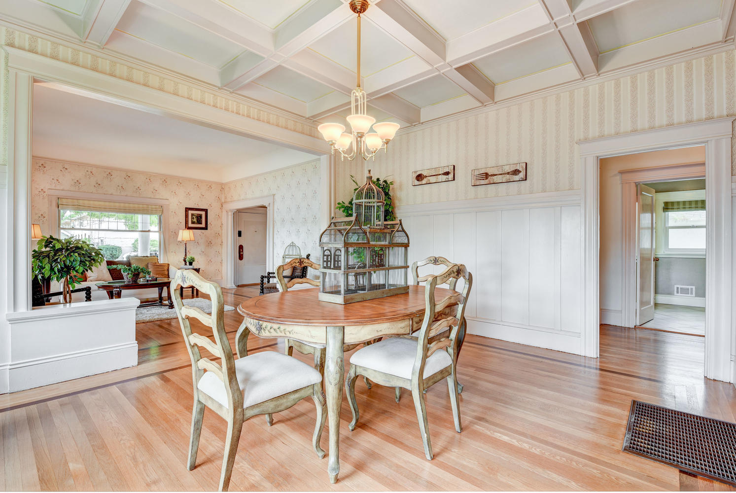 713 South I St-small-009-3-Dining Room-666×447-72dpi