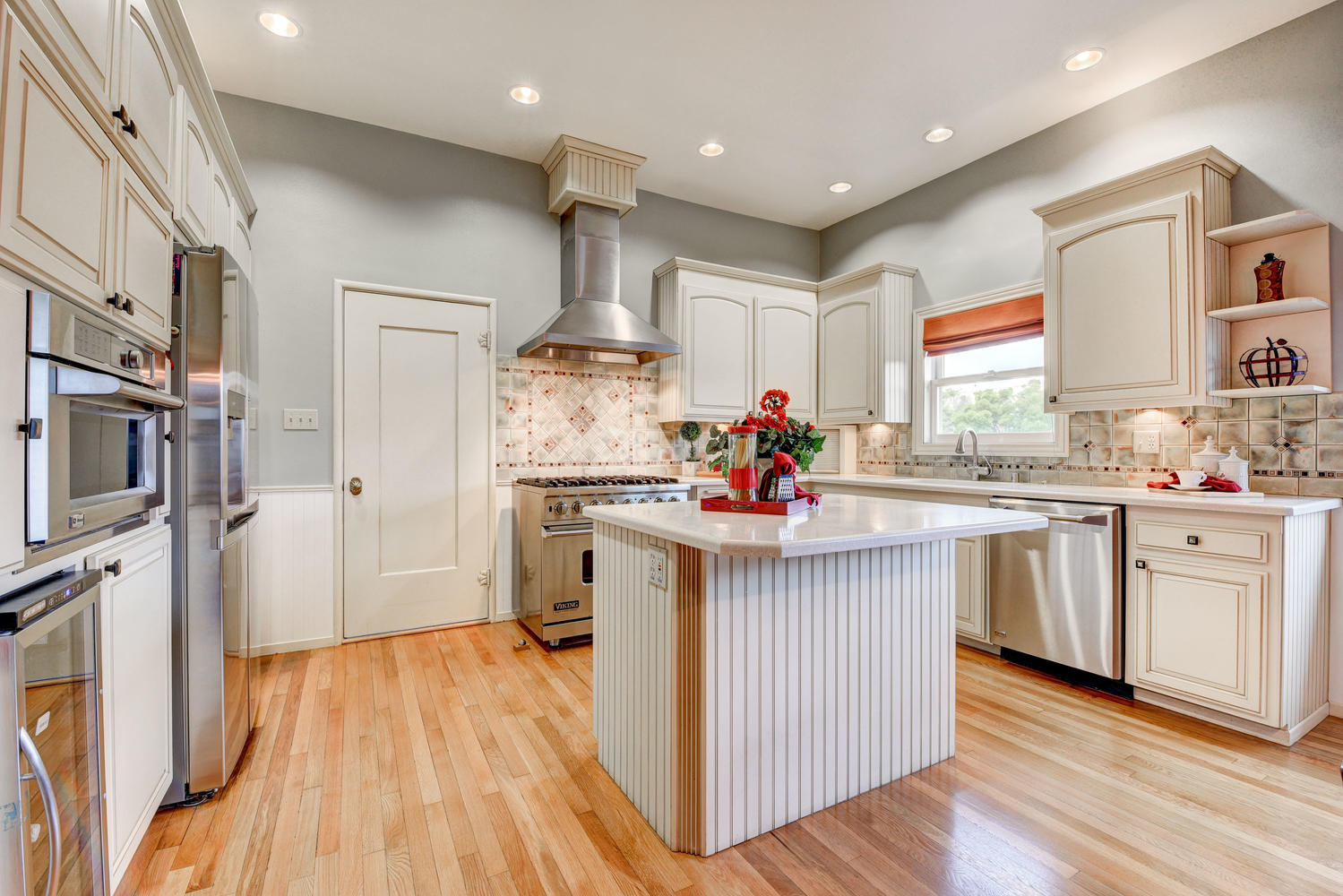 713 South I St-small-011-25-Kitchen-666×445-72dpi