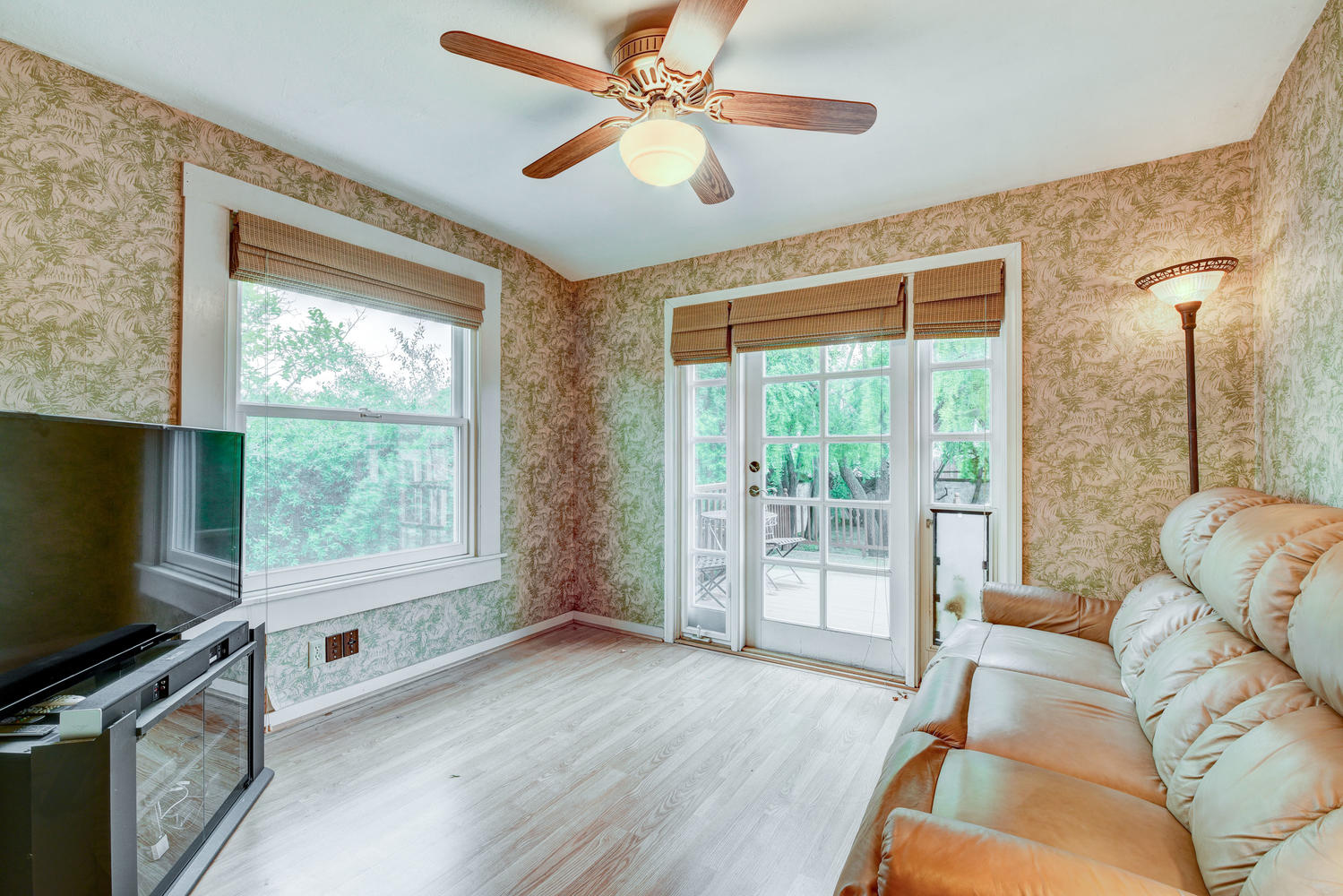 713 South I St-small-016-22-Sun Room-666×445-72dpi