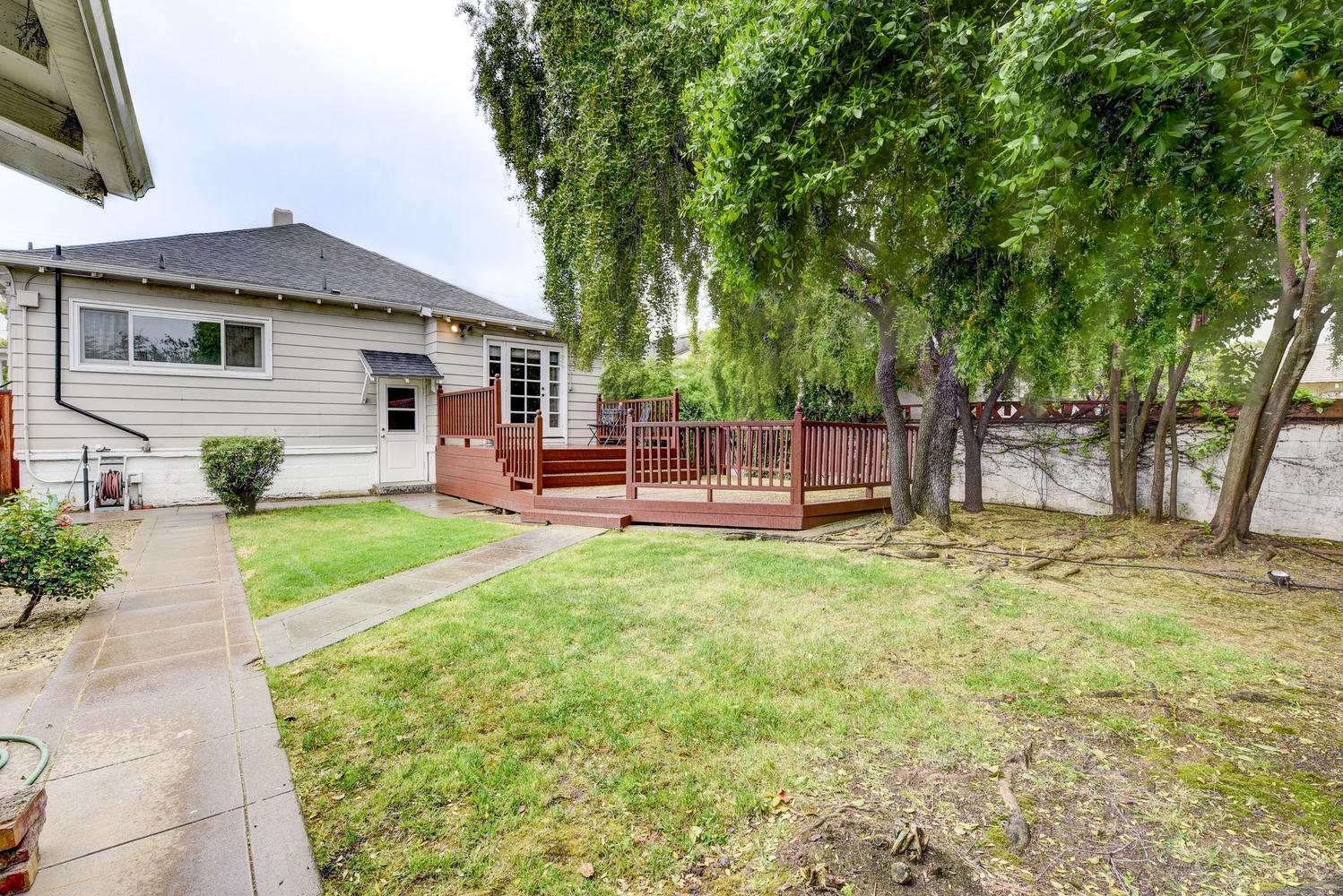 713 South I St-small-023-18-Back Yard-666×445-72dpi