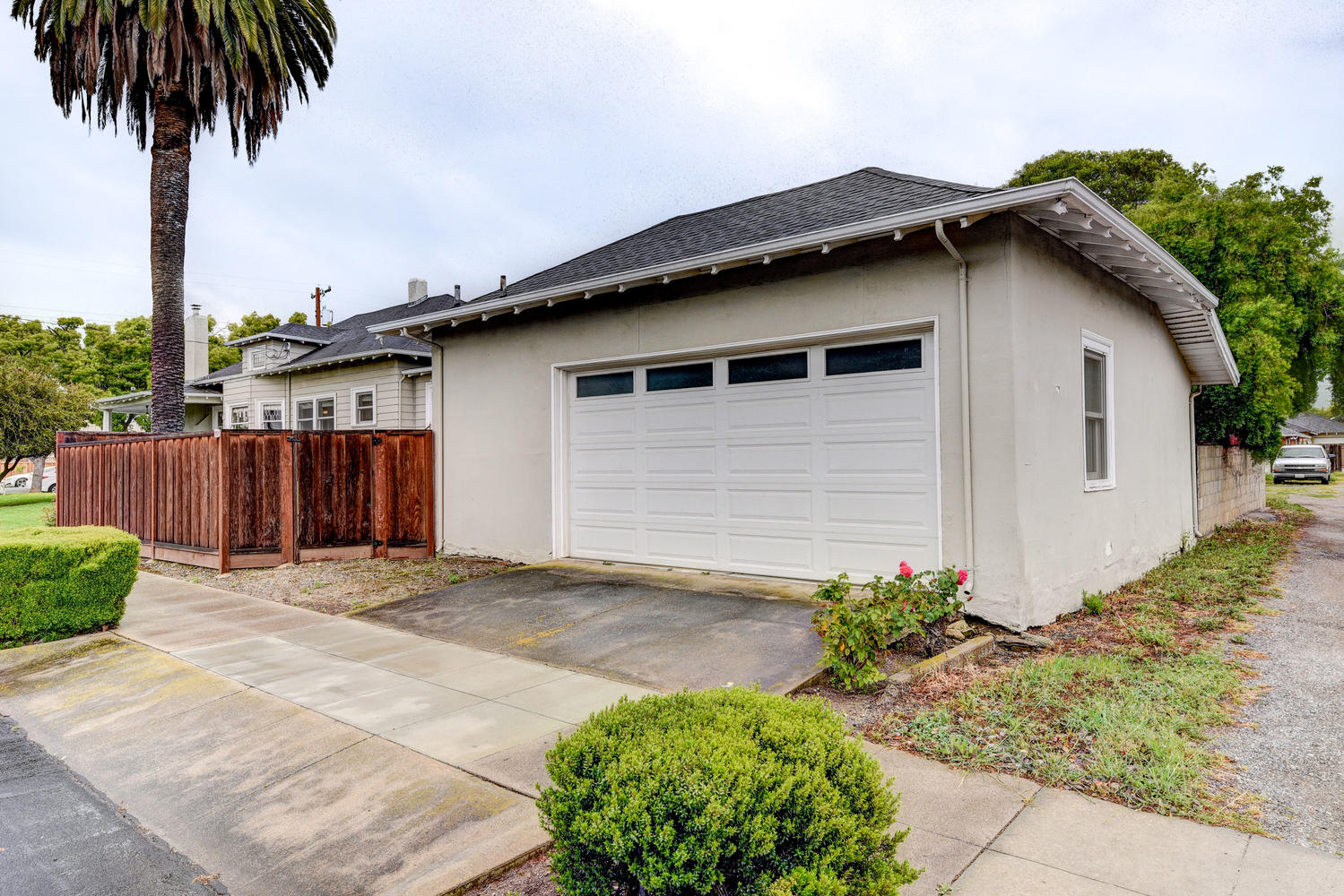 713 South I St-small-025-23-Garage-666×445-72dpi
